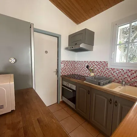 Maison De Avec Jardin, 4 Pieces, 6 Couchages, Proche Et Centre-ville, - Fr-1-224b-201 Hébergement de vacances Noirmoutier-en-l'Île